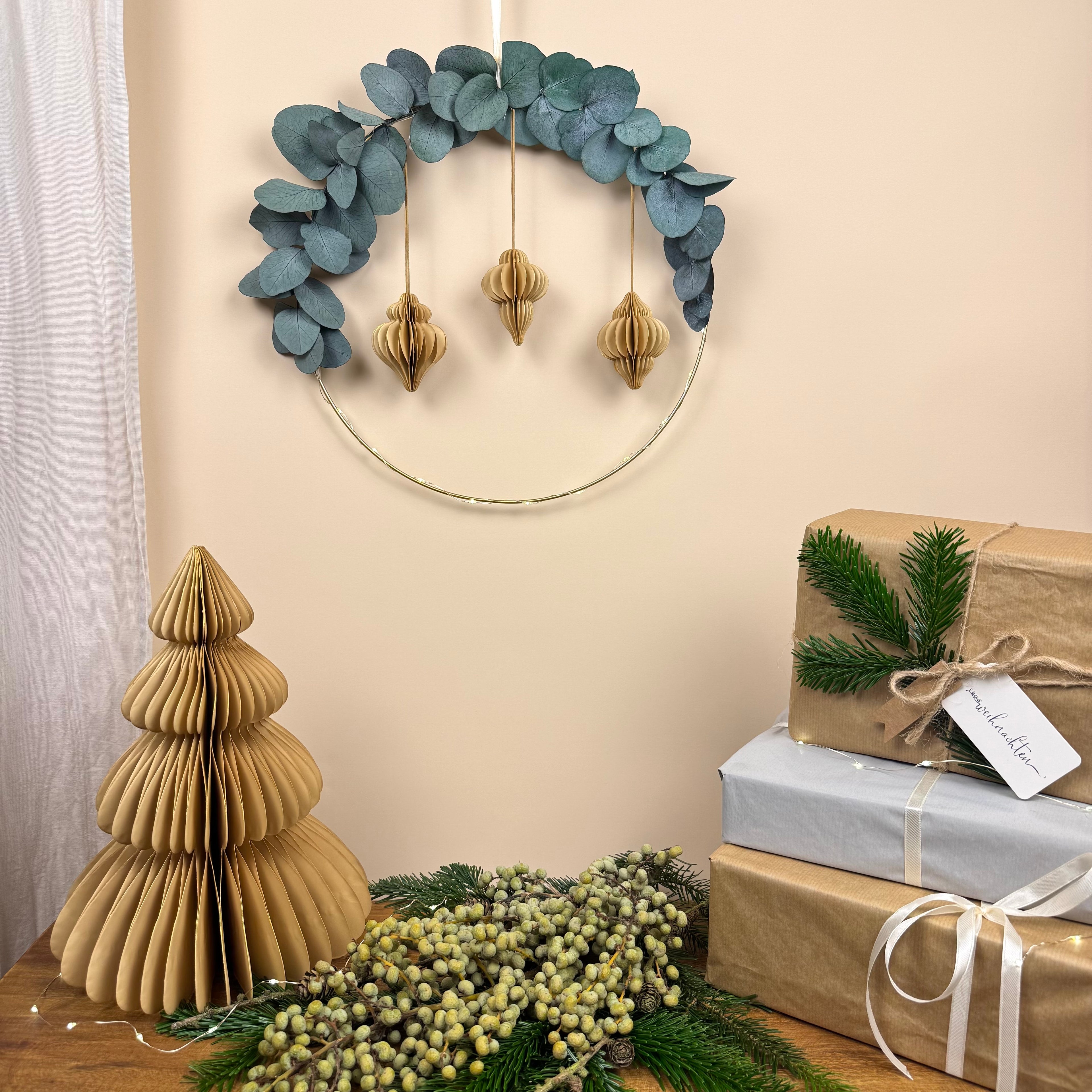 Dekoset Weihnachten
Eukalyptuskranz Papier Dekobaum