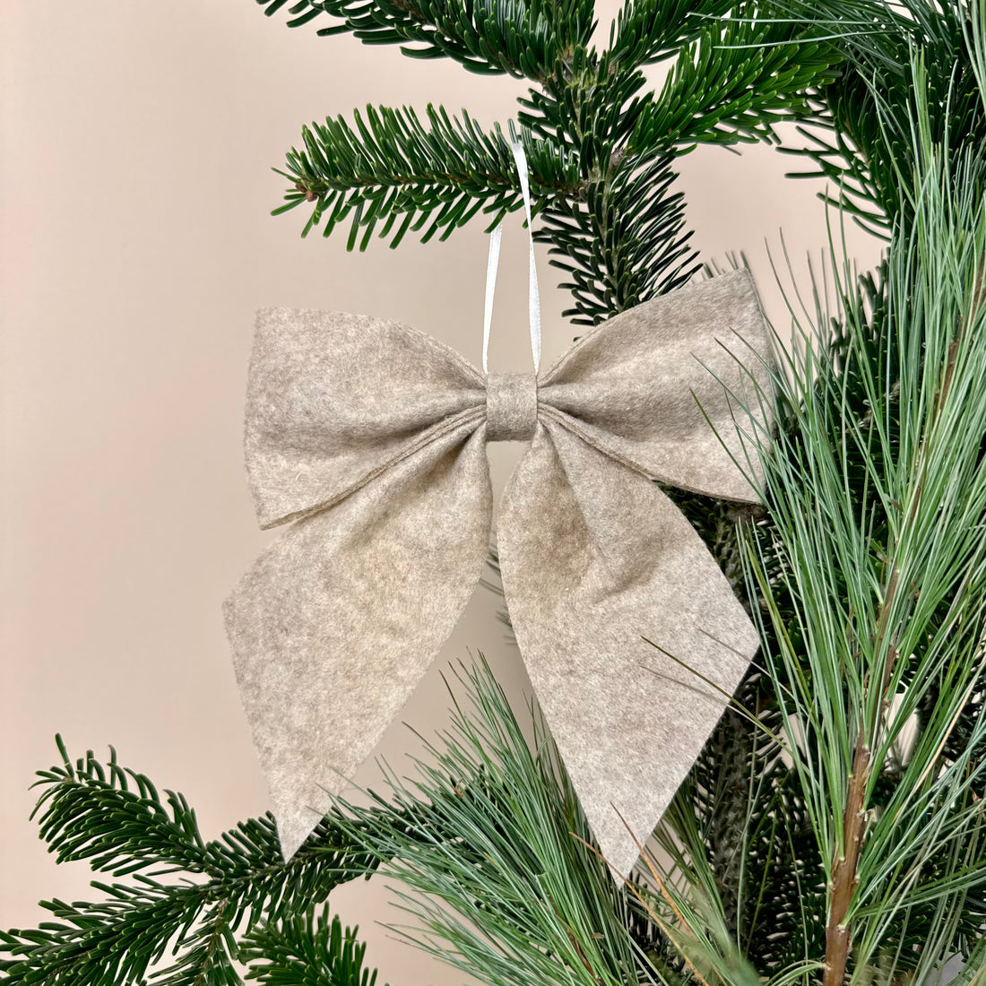 Weihnachtsdeko
Dekoschleife
Deko für Weihnachten
