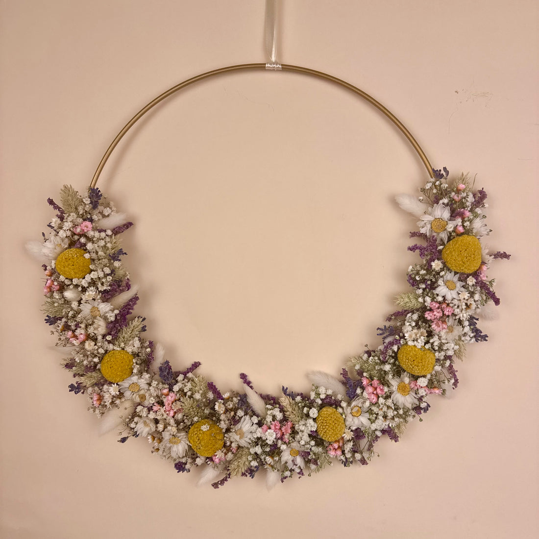 Trockenblumenkranz
Handgefertigt
