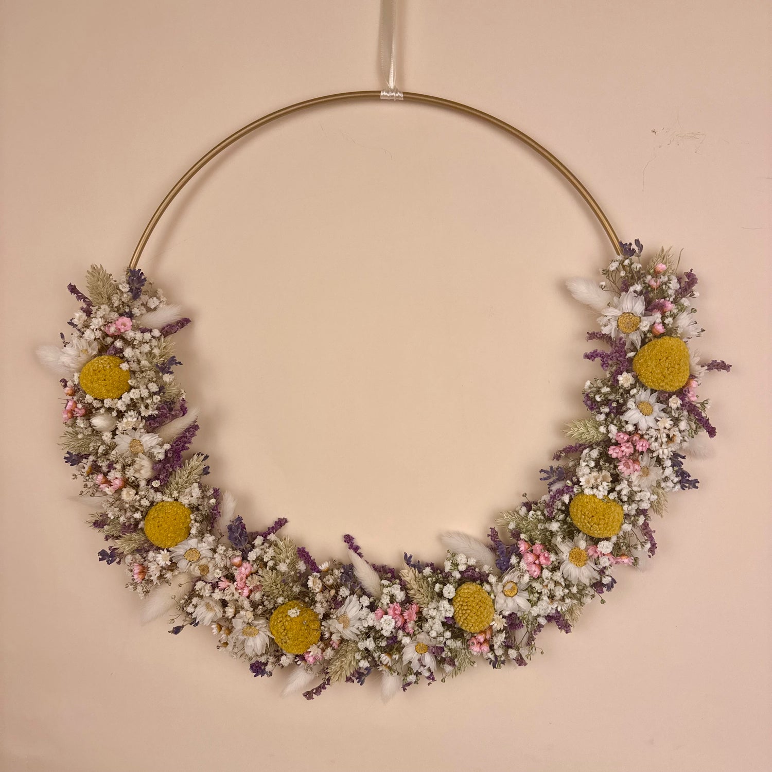 Trockenblumenkranz
Handgefertigt

