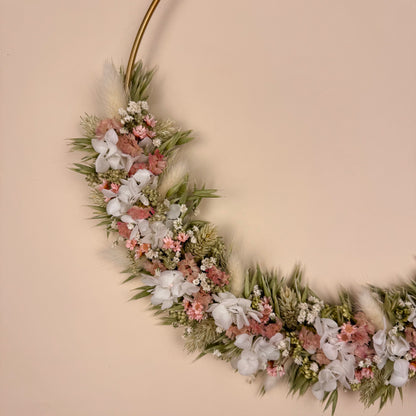 Trockenblumenkranz
Türkranz aus Trockenblumen
Handgemacht